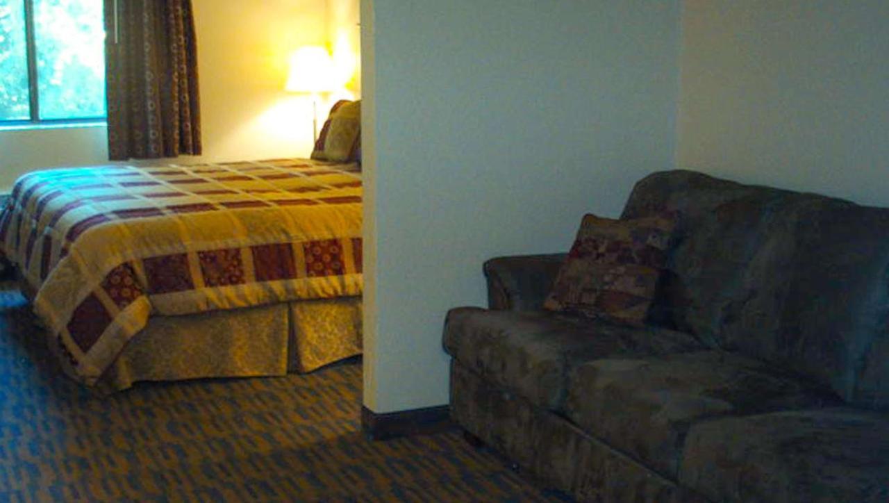 Western Motel Inn And Suites Hazelhurst Hazlehurst Экстерьер фото