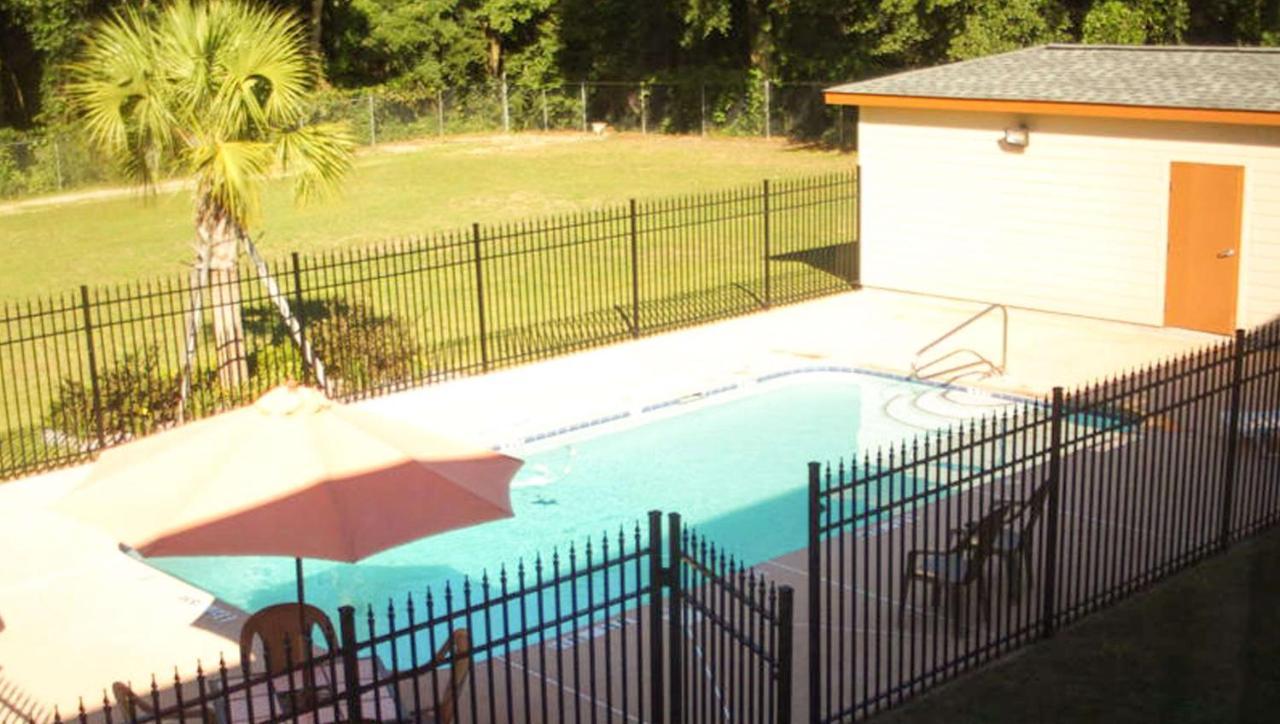 Western Motel Inn And Suites Hazelhurst Hazlehurst Экстерьер фото