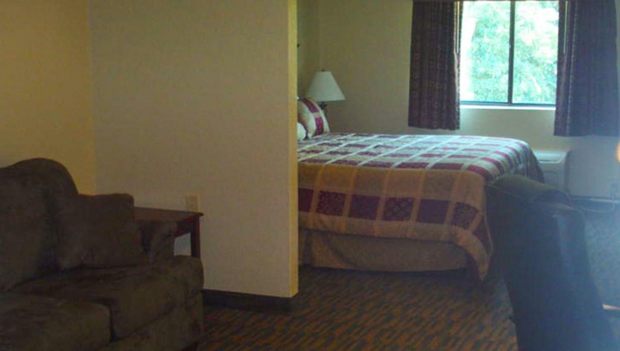 Western Motel Inn And Suites Hazelhurst Hazlehurst Экстерьер фото
